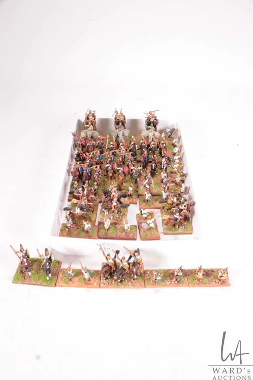 Large selection of what appears to be 15mm Roman Empire miniatures including mounted men and warrior