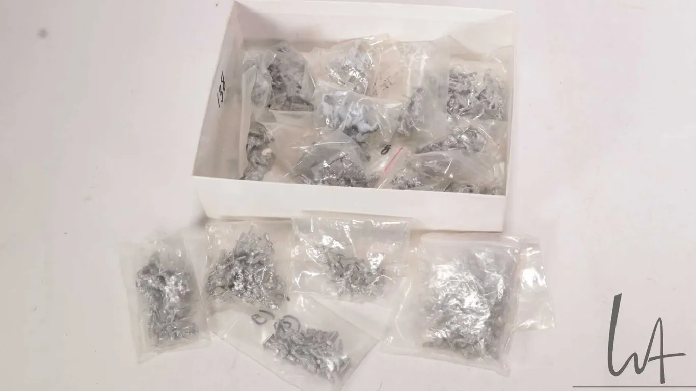 Large selection of metal miniatures appears to be Napoleonic etc, approximately 600 grams