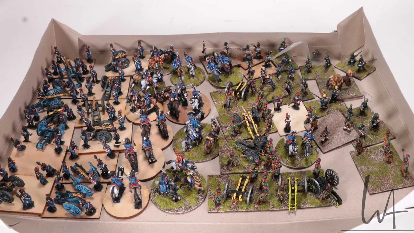 Large selection of what appears to be 15mm Napoleonic infantry and cavalry etc. Approximately 135 in