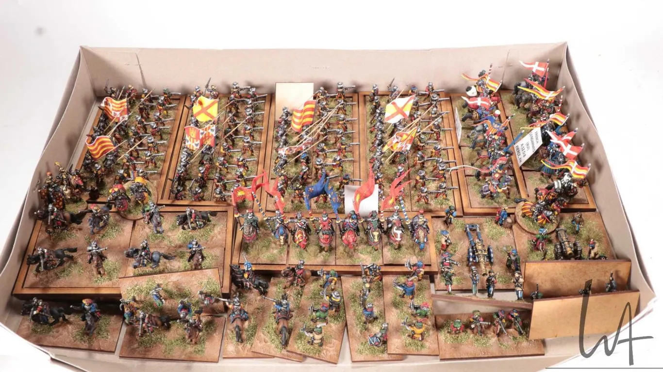 Large selection of what appears to be 15mm Renaissance knights including French Gendarmes, Italian L