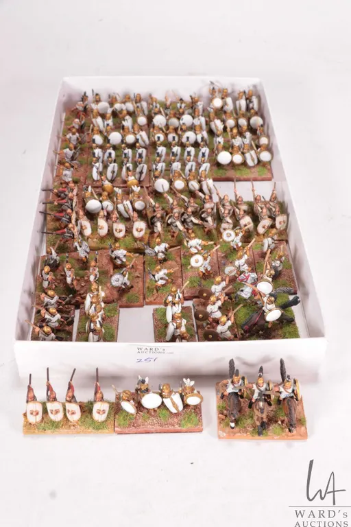 Large selection of what appears to be 15mm Roman or Mediterranean infantry soldiers. Approximately 1