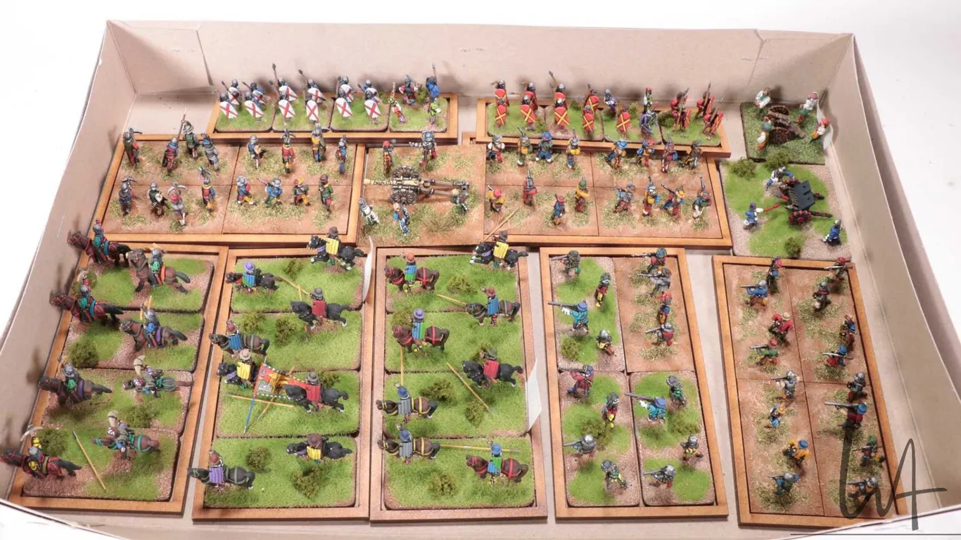 Large selection of what appears to be 15mm Stradiots 15th-16th century mercanary light infantry figu