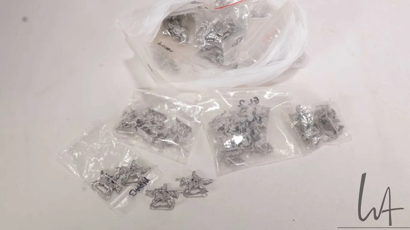 Large selection of metal miniatures including Roman soldiers, horses, riders and weapons etc., appro