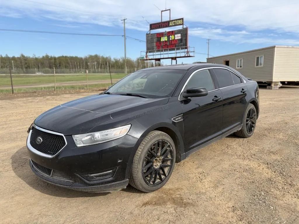 2013 Ford Taurus Car