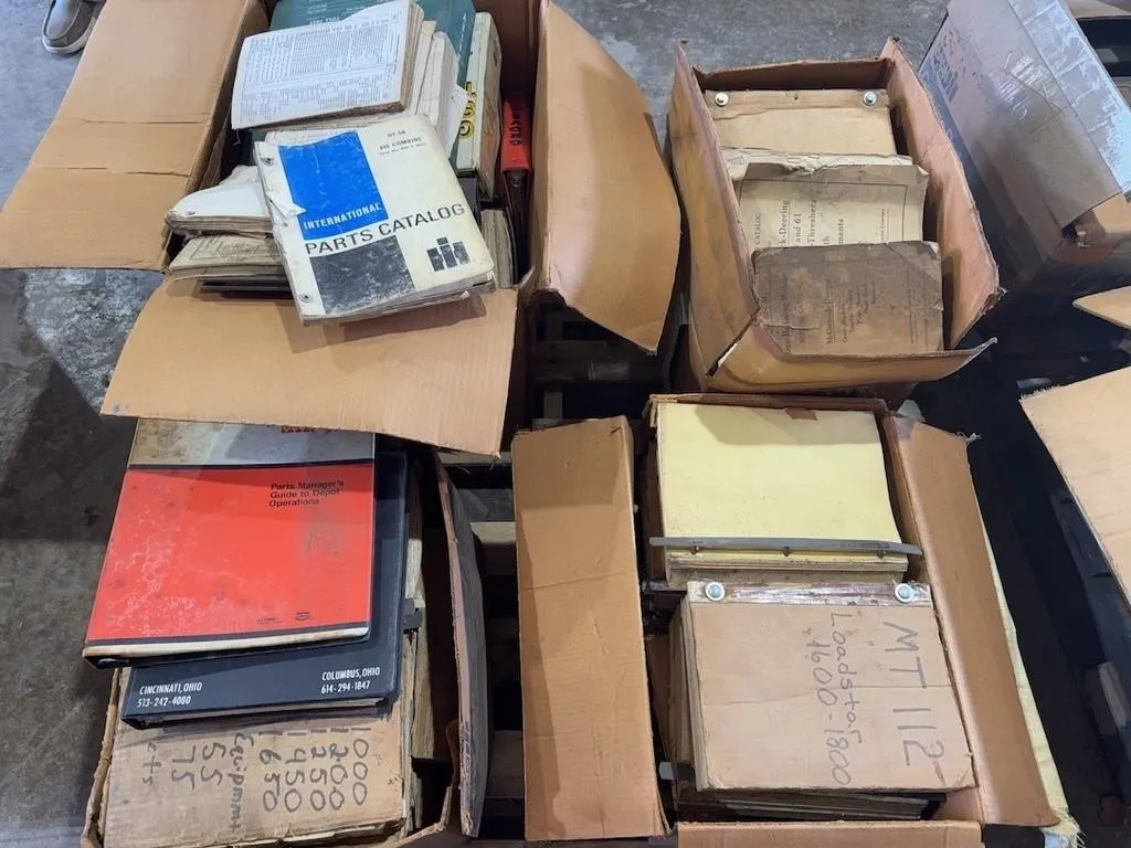 Pallet Misc Manuals and Catalogs