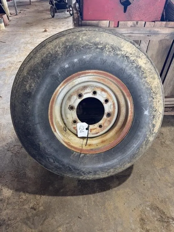 12.5/15SL Tire