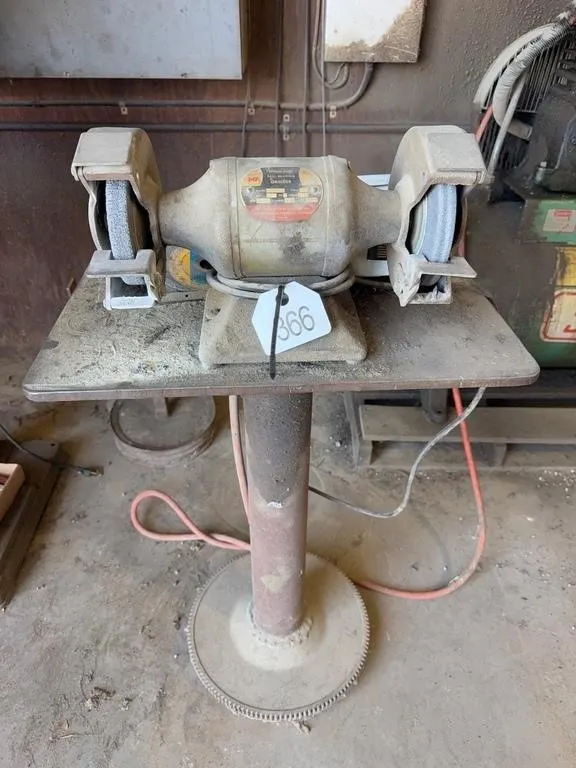 Bench Grinder w/Stand