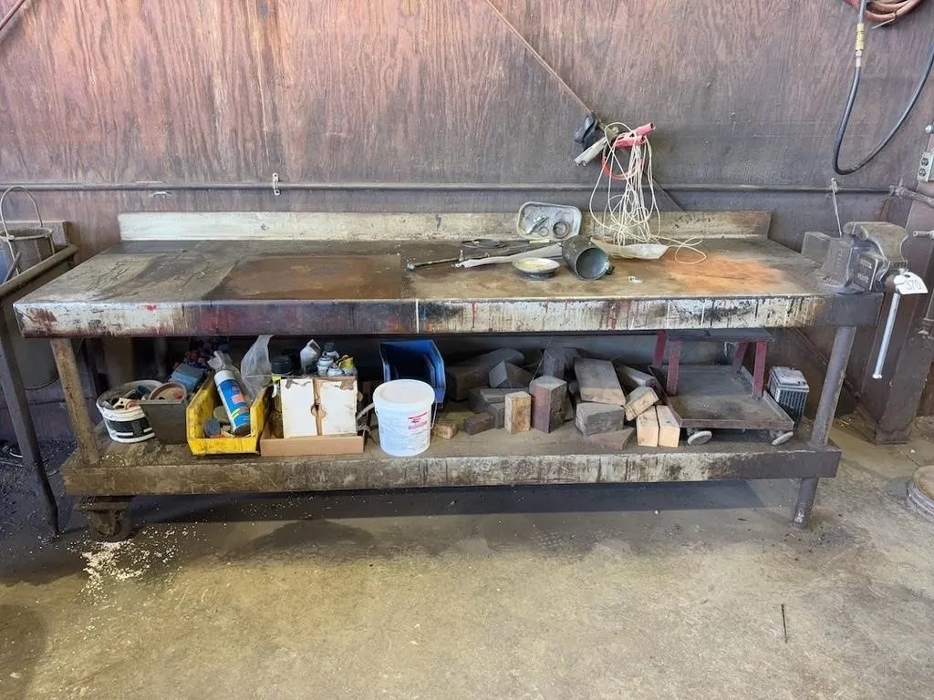 Portable Work Bench, Vice and Contents