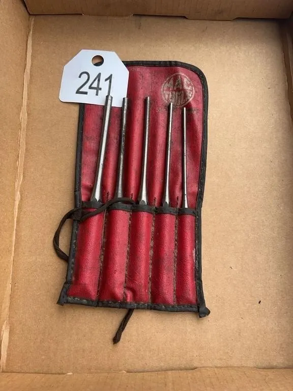 MAC Punch Set