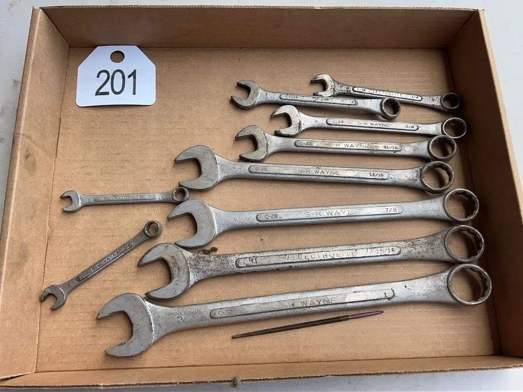 S-K Wrench Set 10 Pc 3/8-1� and Organizer