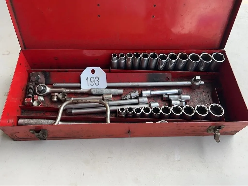 MAC Tool Box w/2 Socket Sets, Ratchet, Spinner Wre