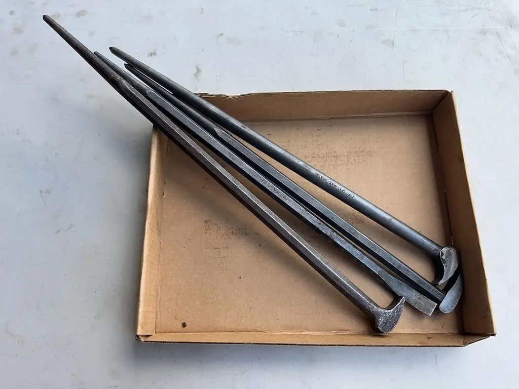 (4) MAC Pry Bars