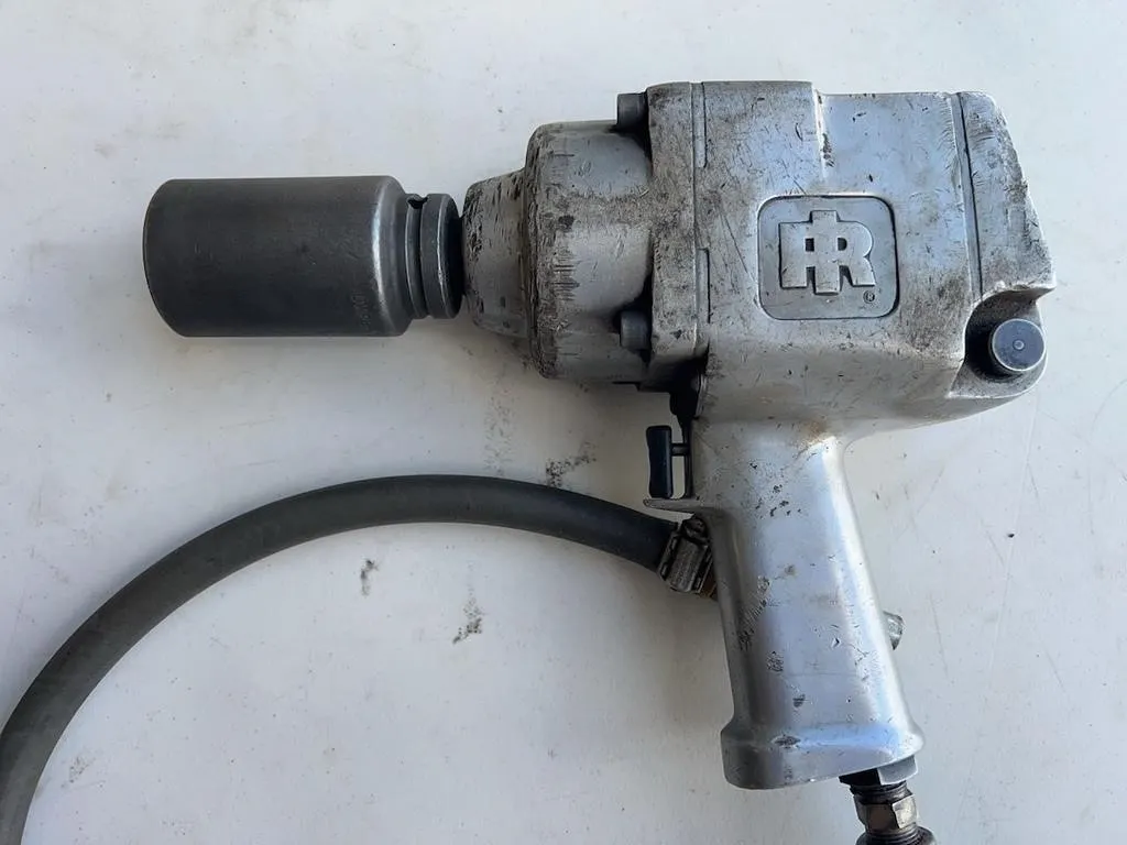 IR 3/4� Pneumatic Impact, Wright 1 1/2� Deep E