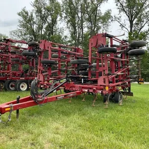 Case IH Tigermate 200 Field Cultivator