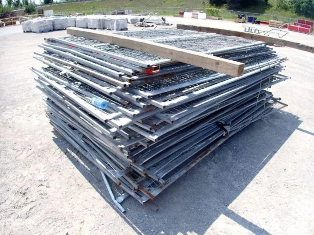 Qty Of (50) Pcs 114 In. x 69 In. Construction
