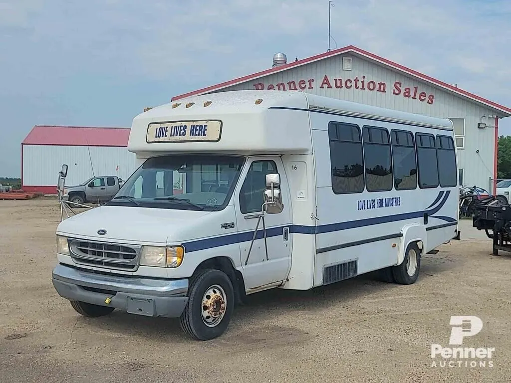 1999 Ford E-450 Econoline Passenger Van 2 WD 7.3 L