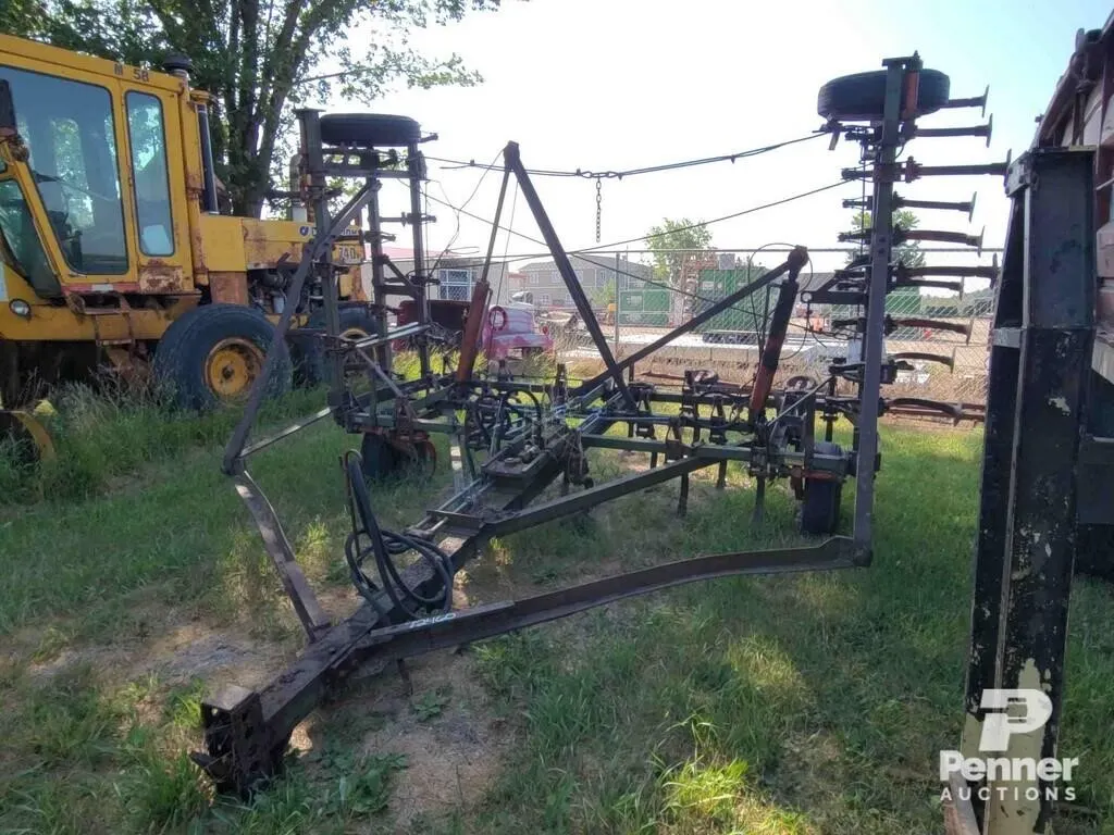 Glenco 23' Cultivator