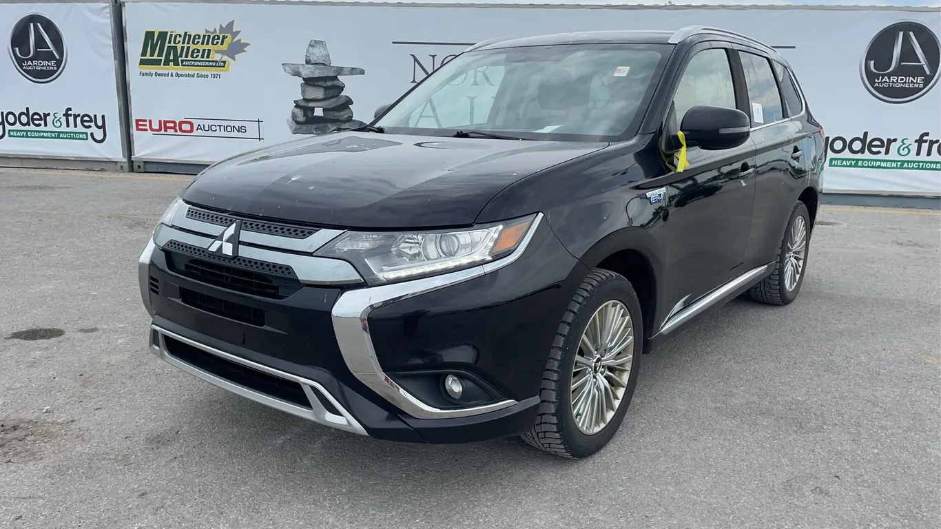 2019 Mitsubishi Outlander PHEV AWD SE 4dr SUV