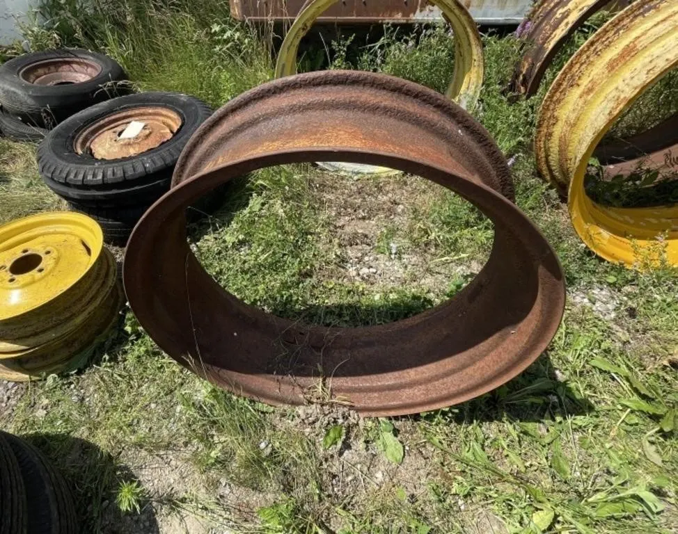 2-Tractor Rim 10x28