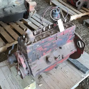Massey Harris 226 Engine