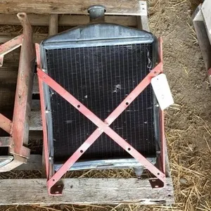 Massey Harris 81 Tractor Rad
