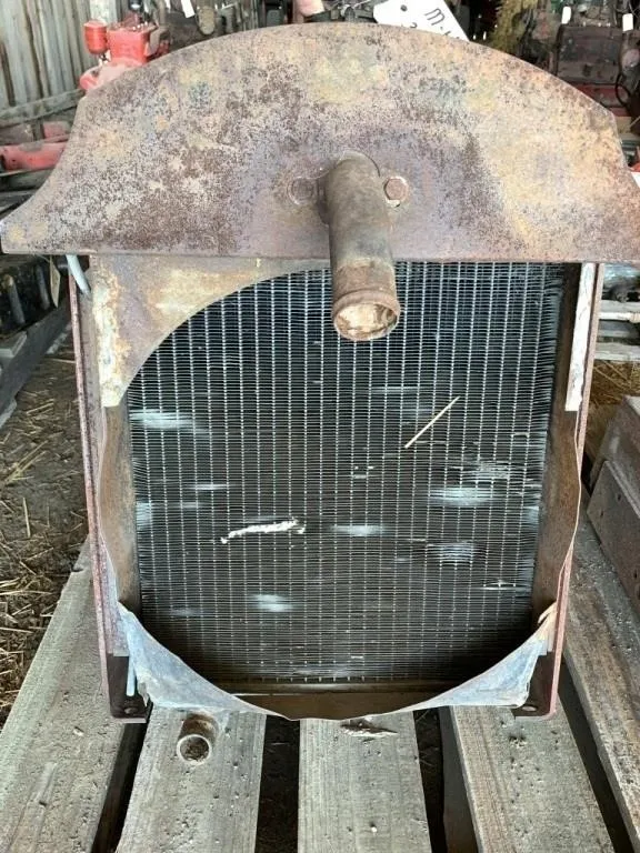 Massey Harris 30 Tractor Rad