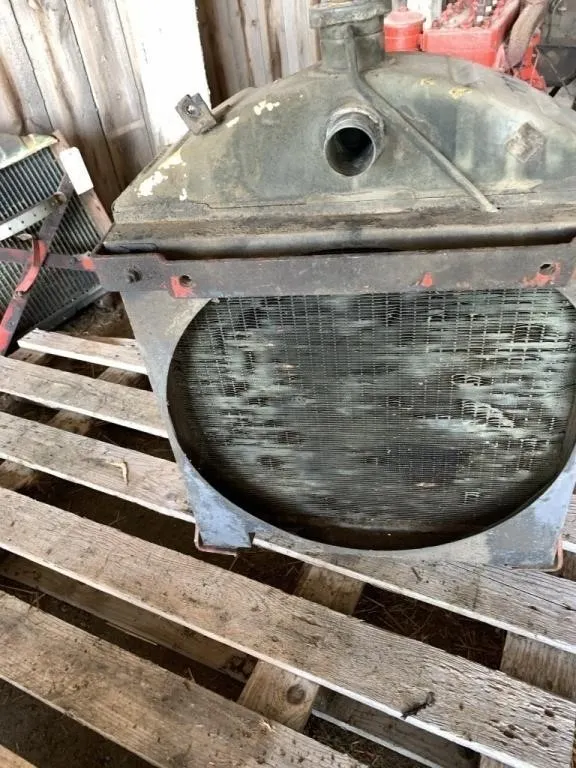 Massey Harris 444 Tractor Rad