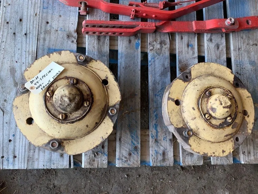 Massey Harris 44 Special & 444 Front Hubs?