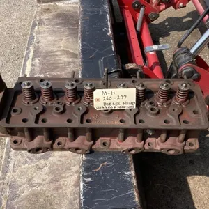Massey Harris 260-277 Diesel Head