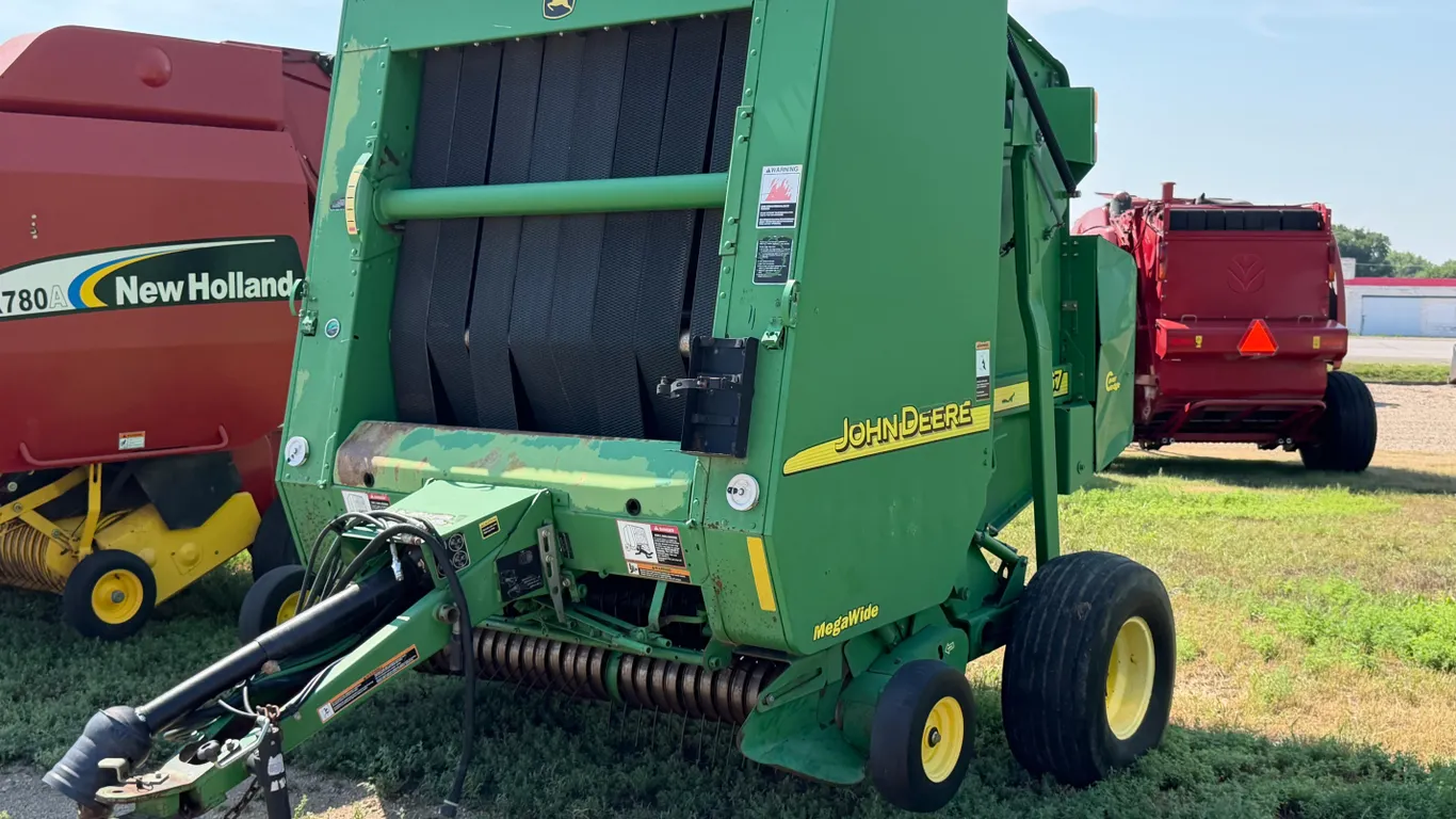 2006 John Deere 567 Round Baler
