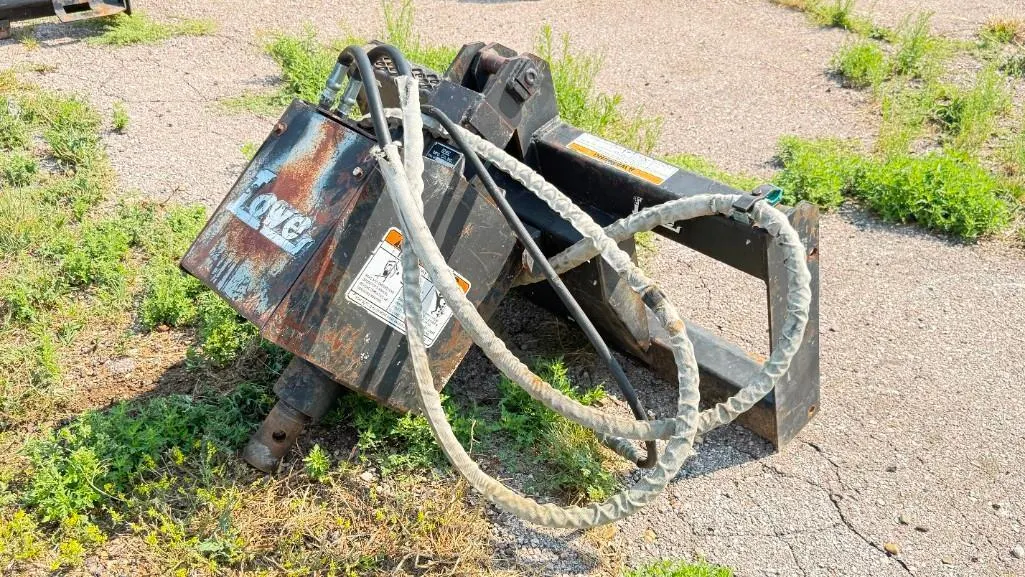 Lowe Mfg. 1650E Hydraulic Auger Attachment