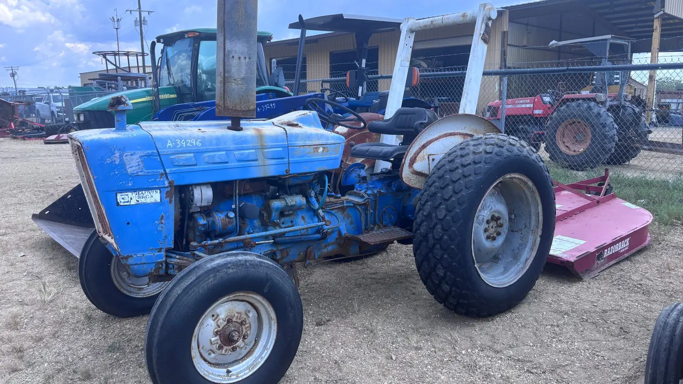 FORD 3000 | FOR PARTS/REPAIRS