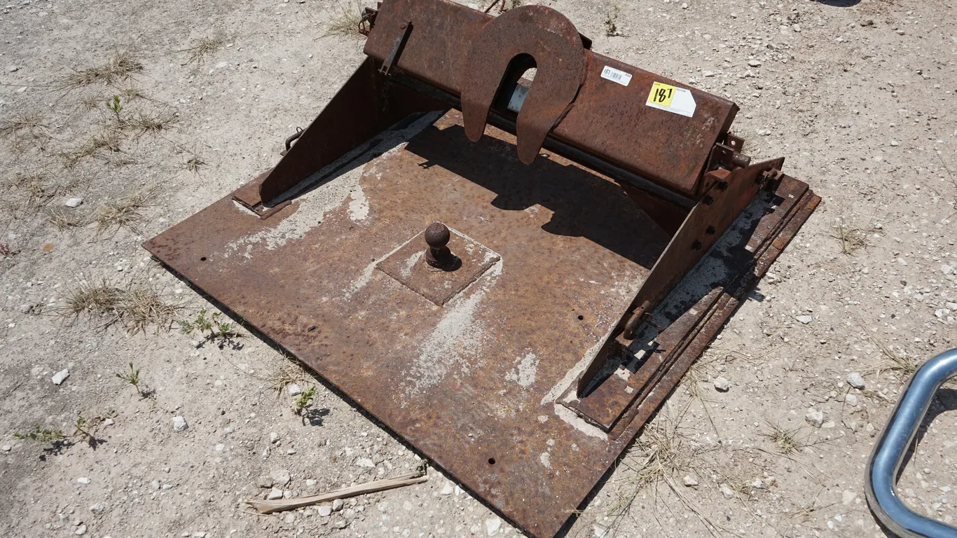 Gooseneck / 5th Wheel Combo Mounting Plate
