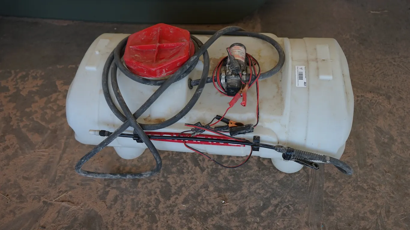 15 Gallon Chapin Tank with 12 Volt Pump