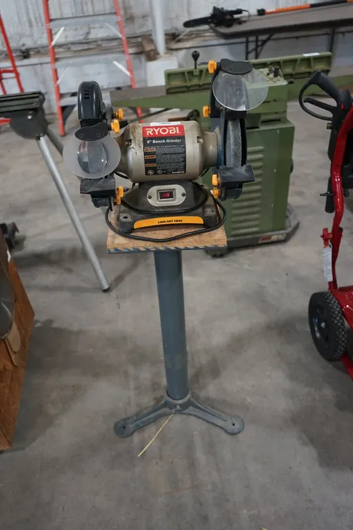 Ryobi 8" Bench Grinder on Stand