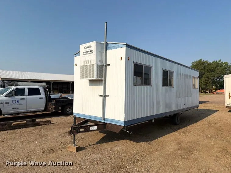 2001 Mark Line 830 office trailer