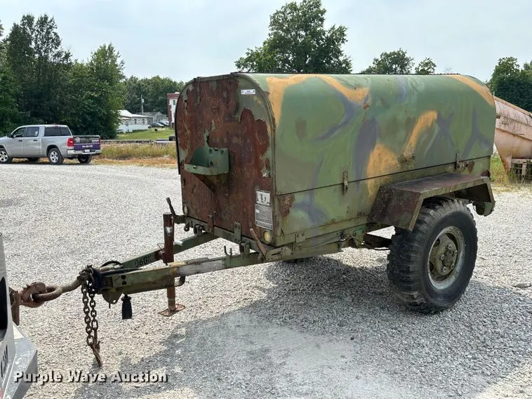 1996 Elliot Machine Works PTO-3007 tool trailer