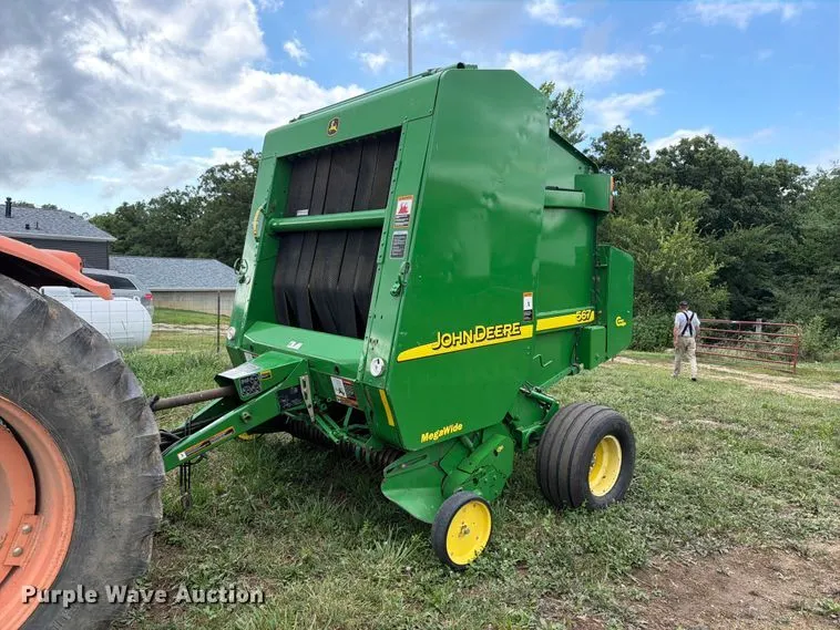 2004 John Deere 567 Megawide round baler
