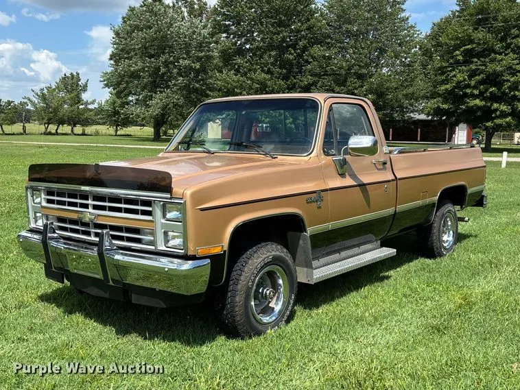 1986 Chevrolet Silverado K10 pickup truck