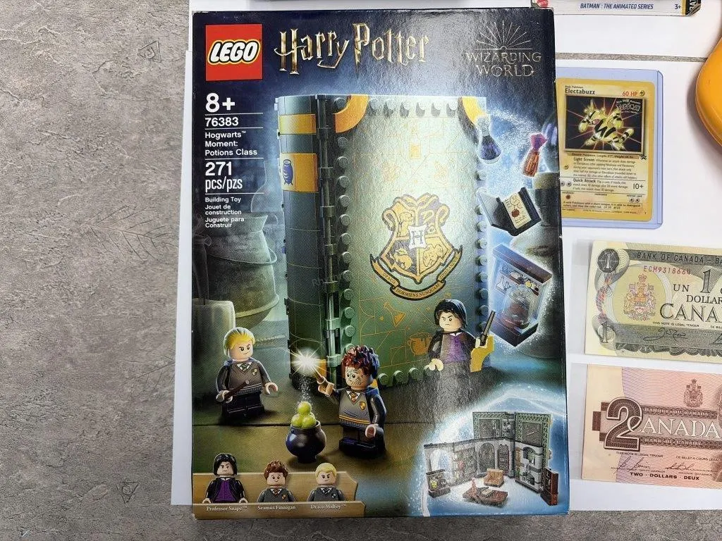 Bank Notes, Pokemon Card & More