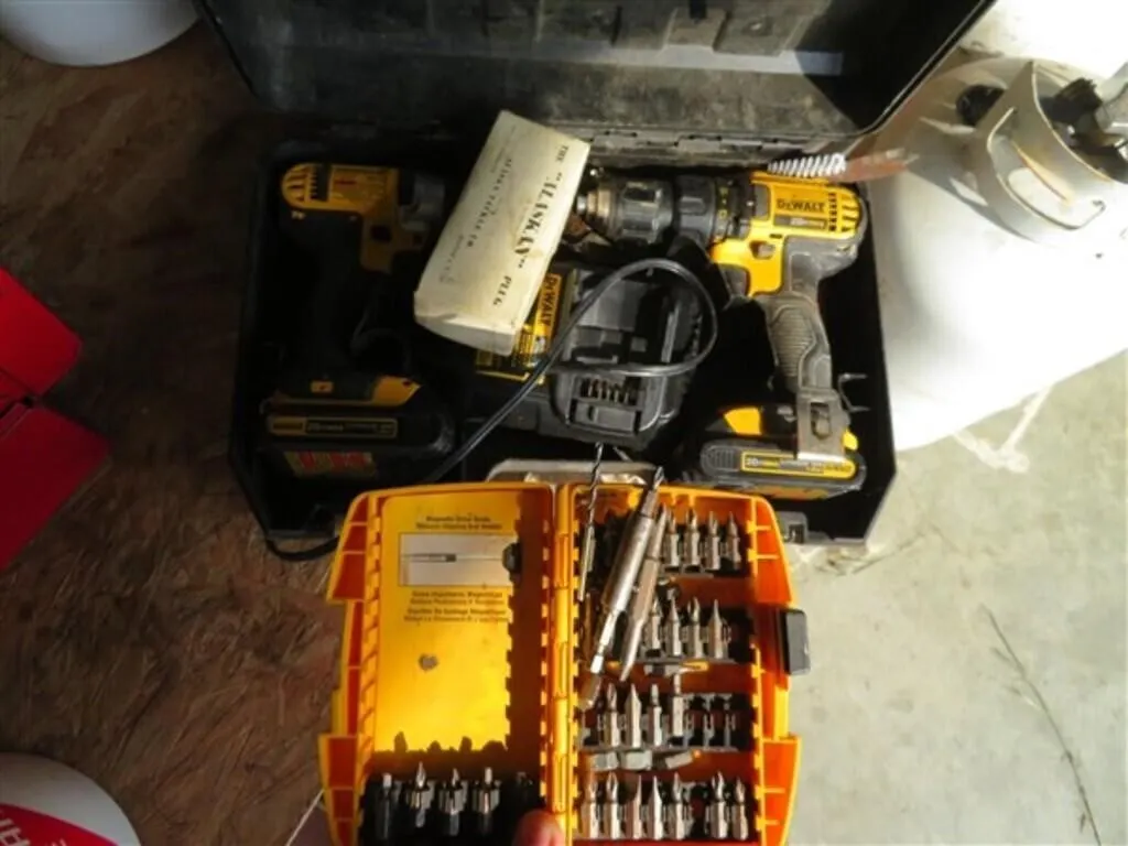 Dewalt 20V Drill & Impact * Bits