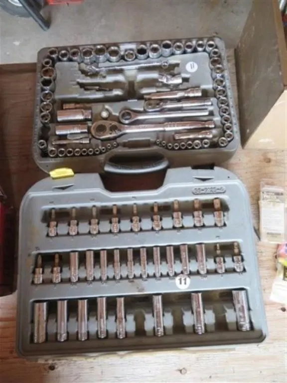 Socket Set w/deep sockets (1/2" Drive)