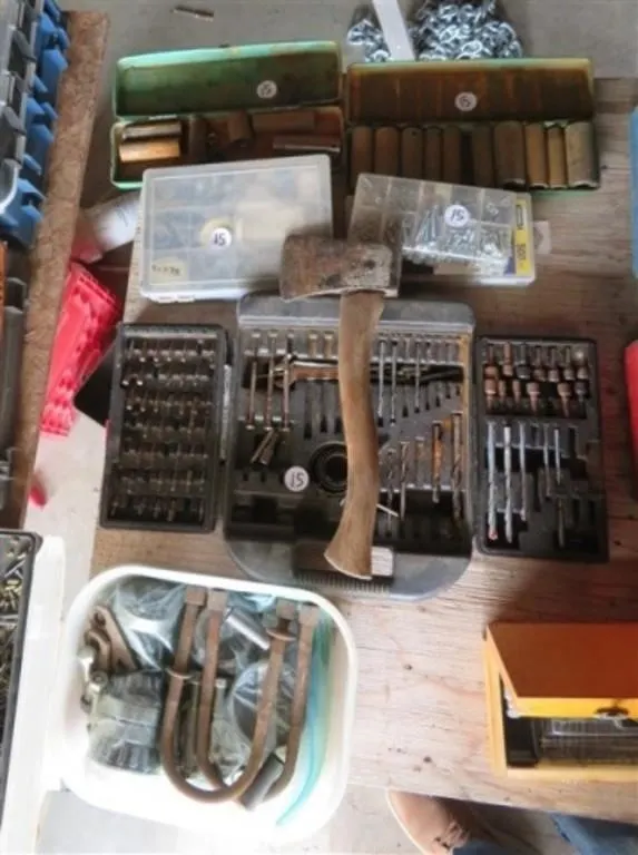 Screws * Sockets
