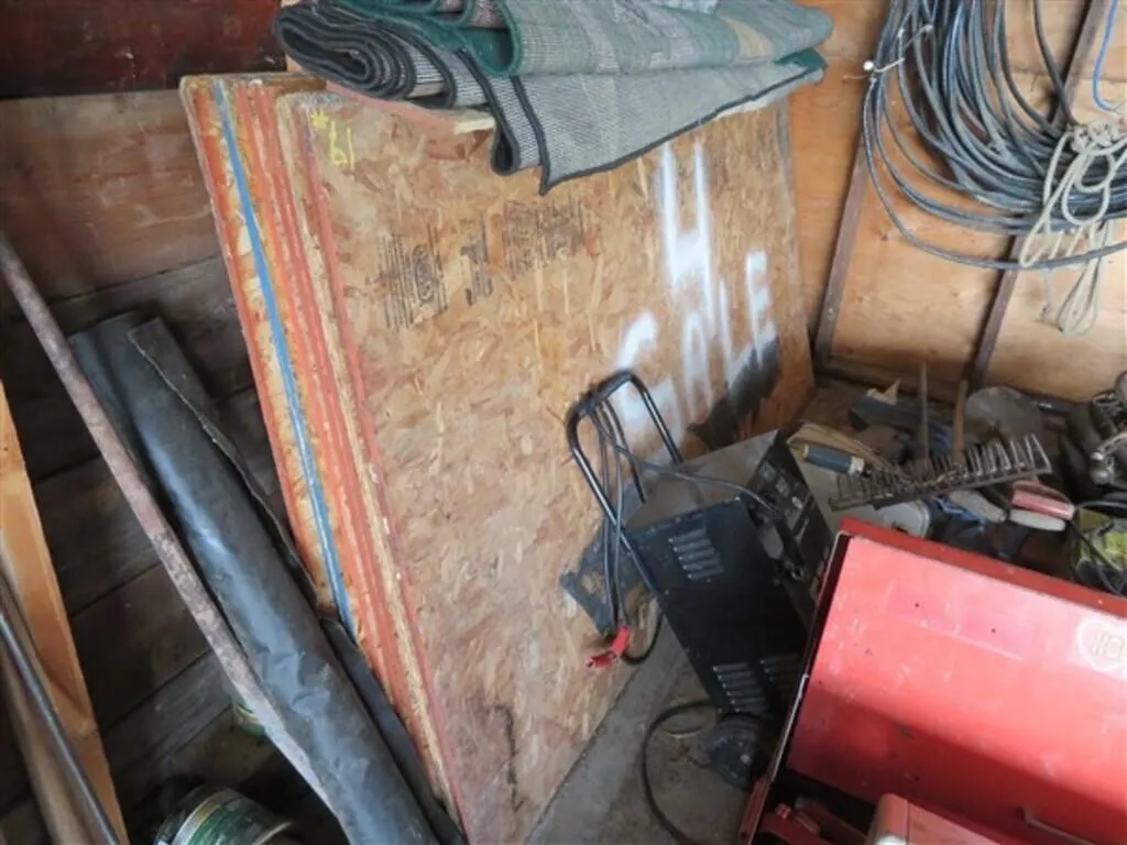 12 Sheets 4' x 8' K3 Plywood