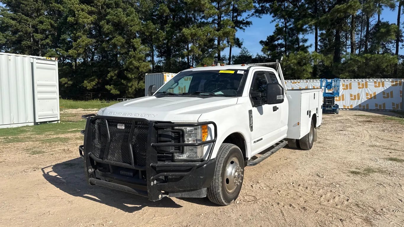 2017 FORD F-350 S/A MECHANICS TRUCK VIN: 1FD8X3GT0HED53039