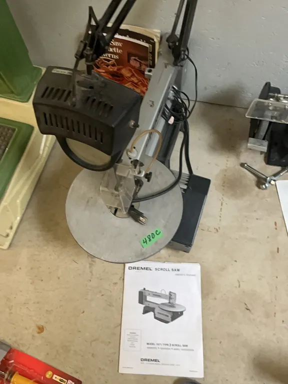 DREMMEL SCROLL SAW AND WOOD BURNING KIT