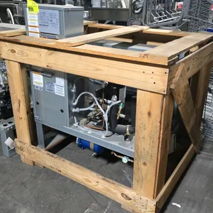 2018 Hussmann HNHZ0200MQKACA air-cooled condensing unit. Features compressor, single condenser fan, and receiver tank. Designed for R407A refrigerant.