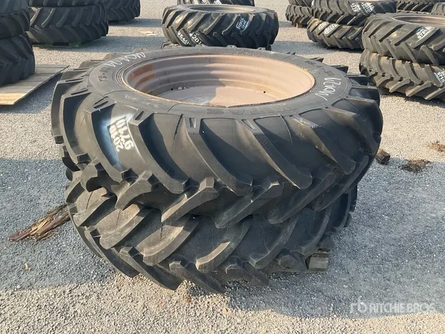 Quantity of (2) Mitas 18,4 -38 F Wheels