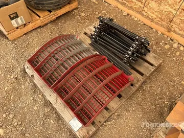 Quantity of Case IH Combine Parts