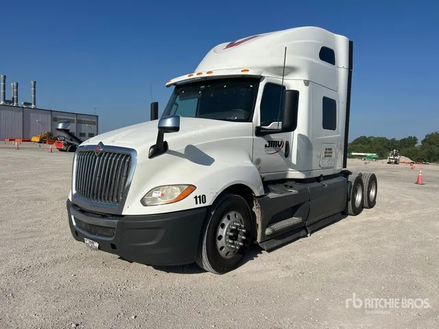 2019 International LT625 6x4 T/A Sleeper Truck Tractor